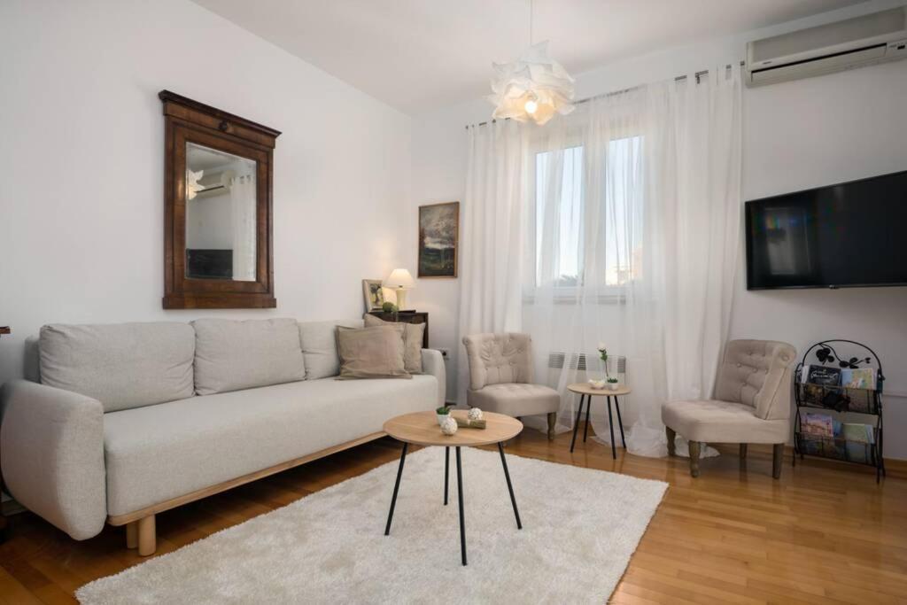 Апартаменты Duplex + Garage Ровинь Экстерьер фото